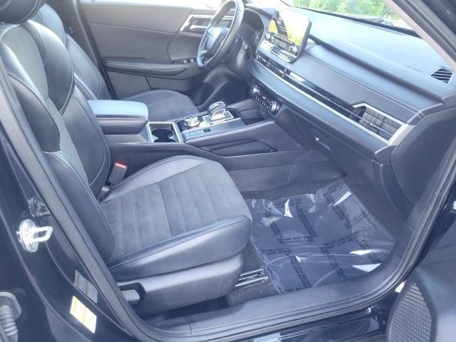 used 2024 Mitsubishi Outlander car, priced at $23,294