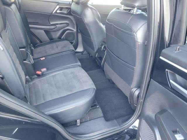 used 2024 Mitsubishi Outlander car, priced at $23,294