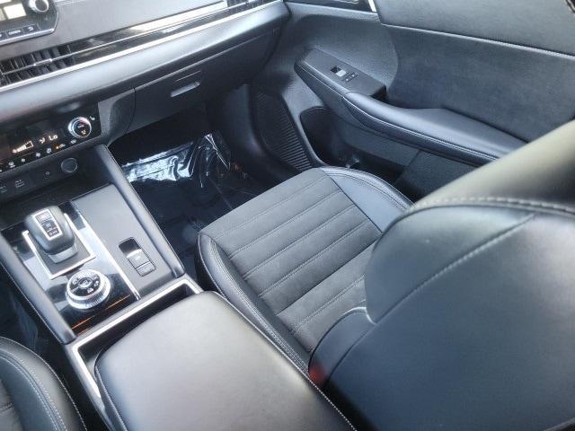 used 2024 Mitsubishi Outlander car, priced at $23,294