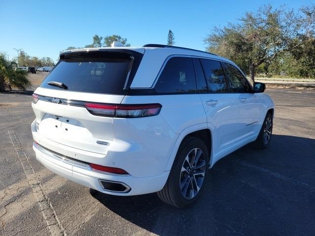 used 2022 Jeep Grand Cherokee car, priced at $38,389