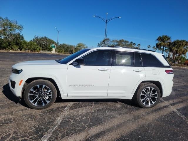 used 2022 Jeep Grand Cherokee car, priced at $38,389