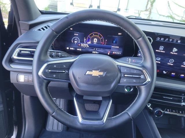 used 2025 Chevrolet Traverse car, priced at $38,991