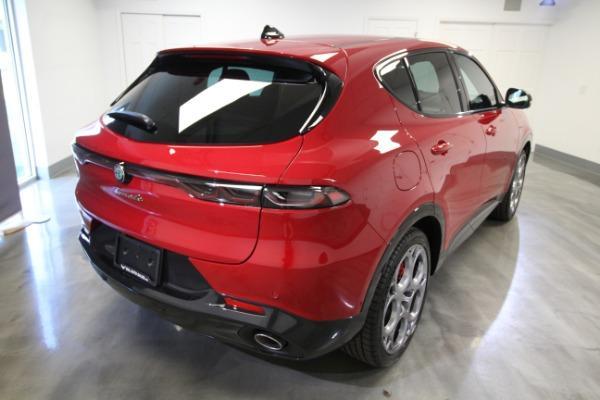 new 2024 Alfa Romeo Tonale car, priced at $57,640