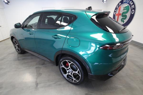 new 2024 Alfa Romeo Tonale car, priced at $55,685