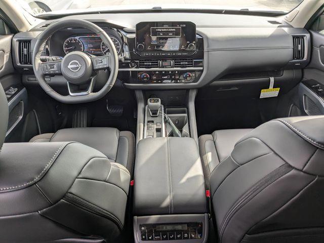 new 2025 Nissan Pathfinder car, priced at $40,425