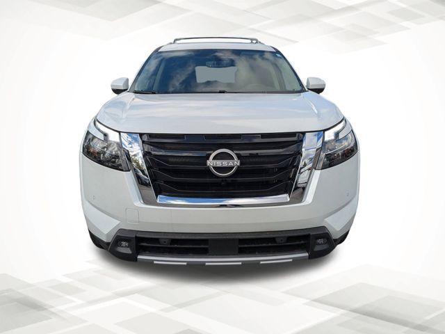 new 2025 Nissan Pathfinder car, priced at $40,425