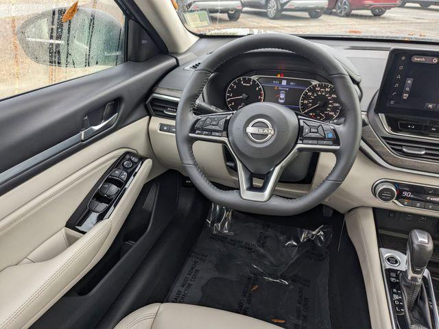 used 2023 Nissan Altima car, priced at $25,913