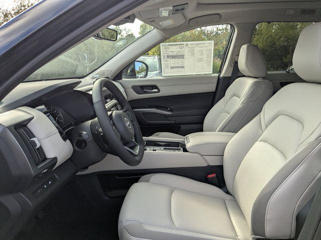 new 2025 Nissan Pathfinder car, priced at $40,035