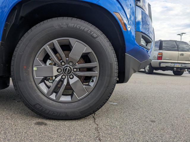 new 2025 Nissan Frontier car