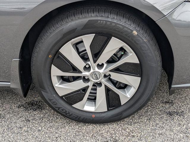 new 2025 Nissan Altima car, priced at $27,165
