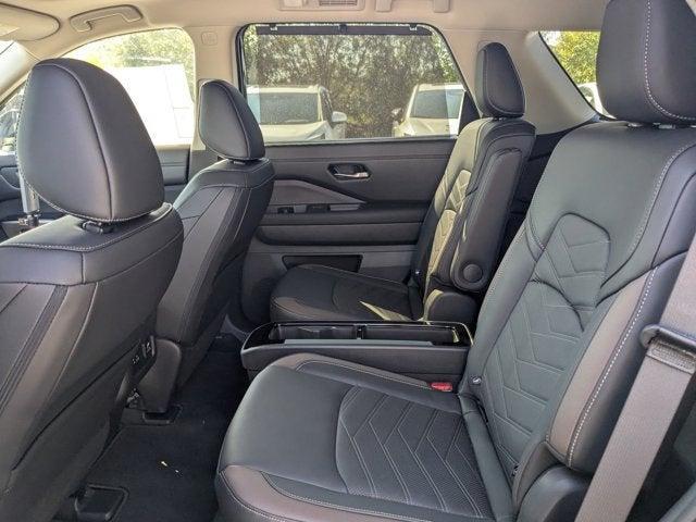 new 2025 Nissan Pathfinder car, priced at $45,507