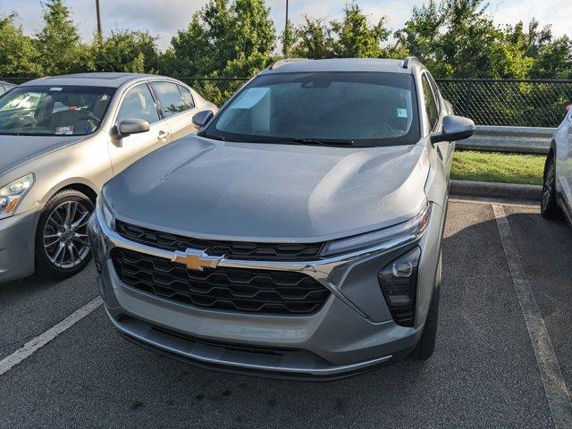 used 2025 Chevrolet Trax car, priced at $28,500