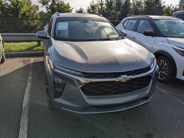 used 2025 Chevrolet Trax car, priced at $28,500
