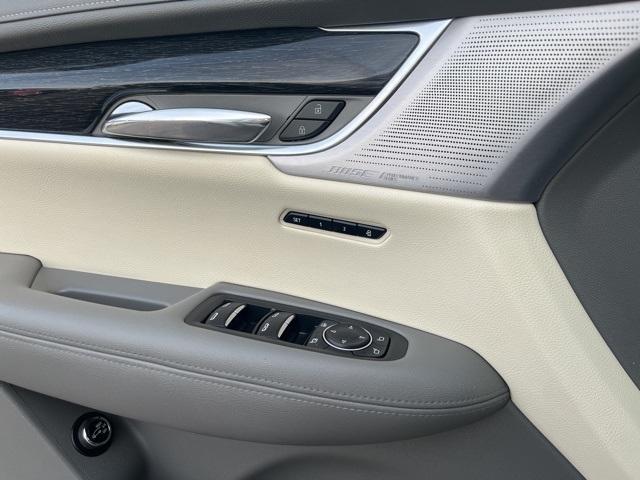 used 2020 Cadillac XT6 car, priced at $25,900