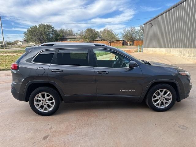 used 2015 Jeep Cherokee car, priced at $8,900