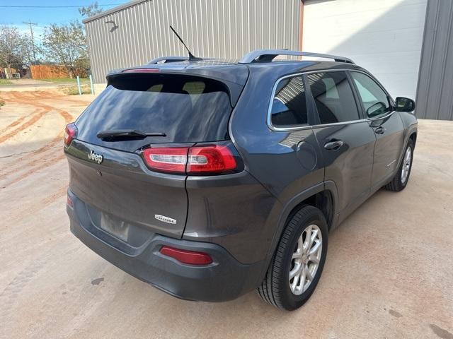 used 2015 Jeep Cherokee car, priced at $8,900