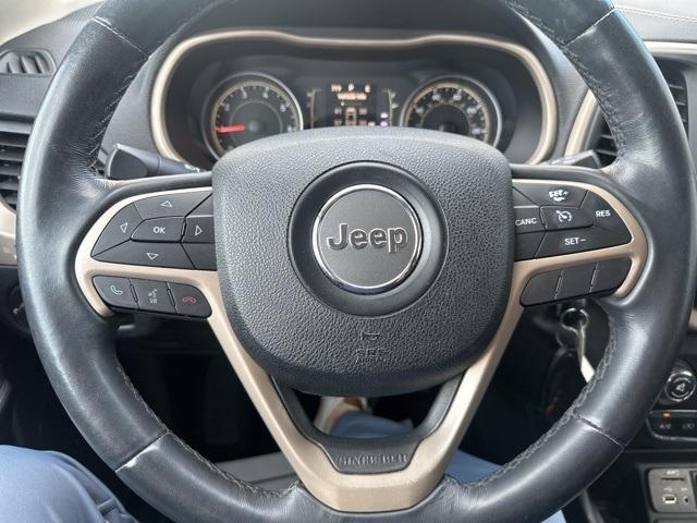 used 2015 Jeep Cherokee car, priced at $8,900