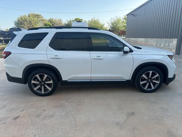 used 2023 Honda Pilot car, priced at $38,900