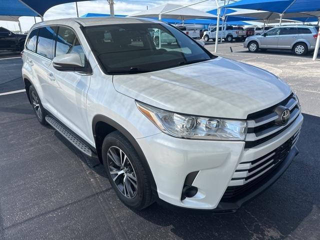 used 2019 Toyota Highlander car, priced at $22,900