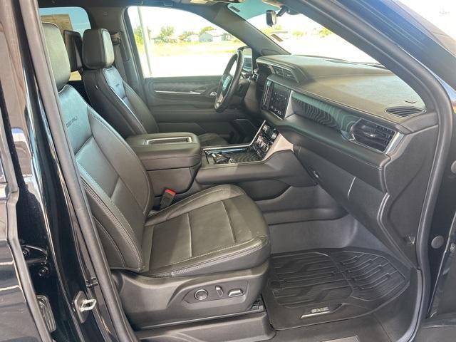 used 2023 GMC Yukon XL car, priced at $60,900