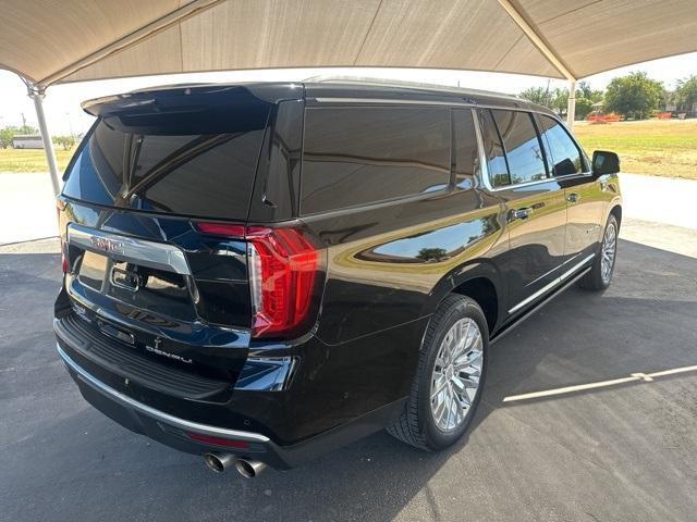 used 2023 GMC Yukon XL car, priced at $60,900