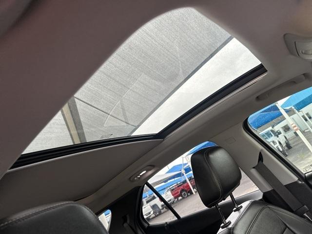 used 2023 Chevrolet Equinox car, priced at $27,900