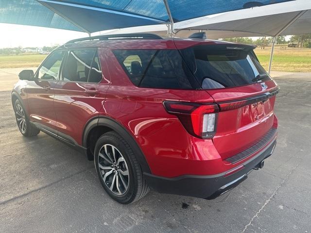 used 2025 Ford Explorer car, priced at $40,900