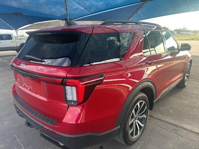 used 2025 Ford Explorer car, priced at $40,900