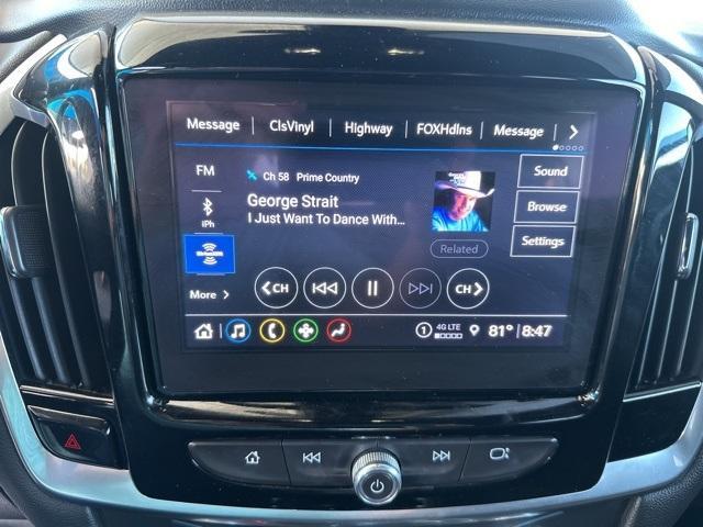 used 2022 Chevrolet Traverse car, priced at $34,900