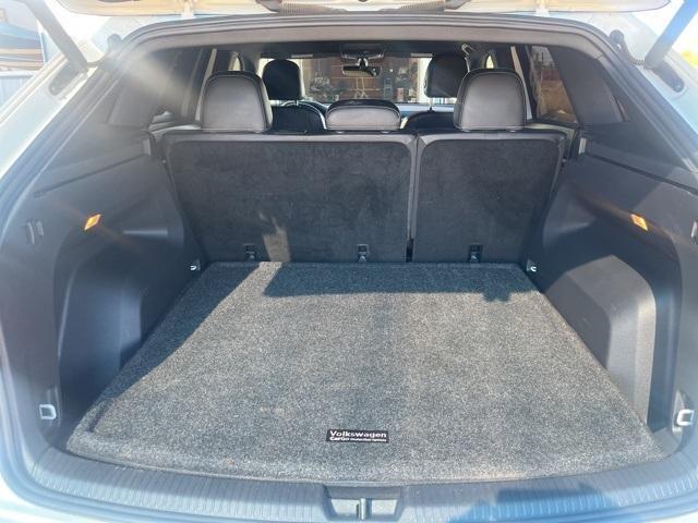 used 2021 Volkswagen Atlas Cross Sport car, priced at $20,900