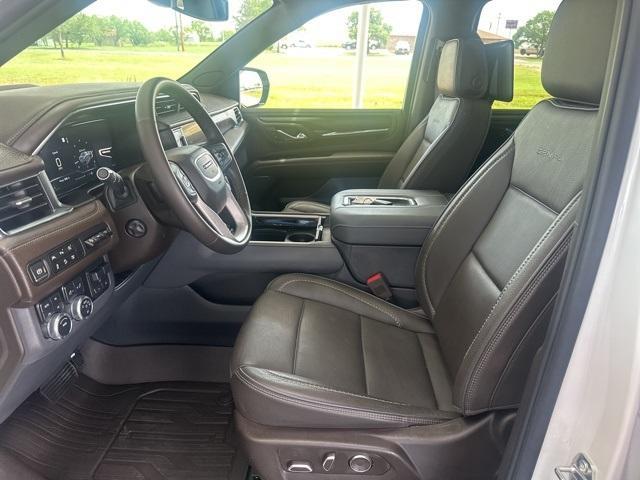used 2023 GMC Yukon XL car, priced at $67,900