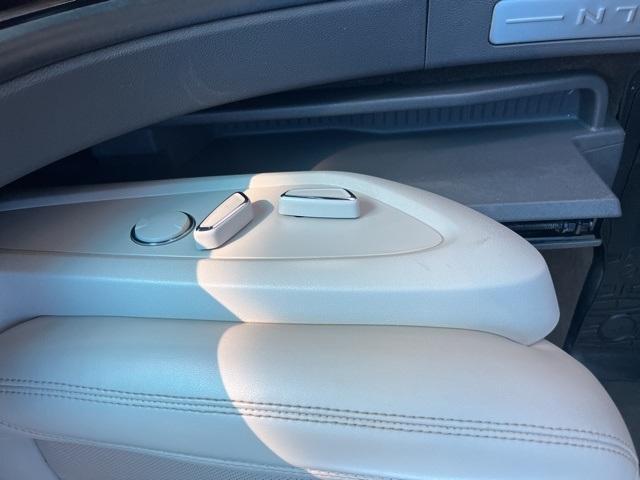 used 2020 Lincoln Nautilus car, priced at $17,900