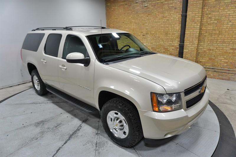 used 2013 Chevrolet Suburban car, priced at $17,995