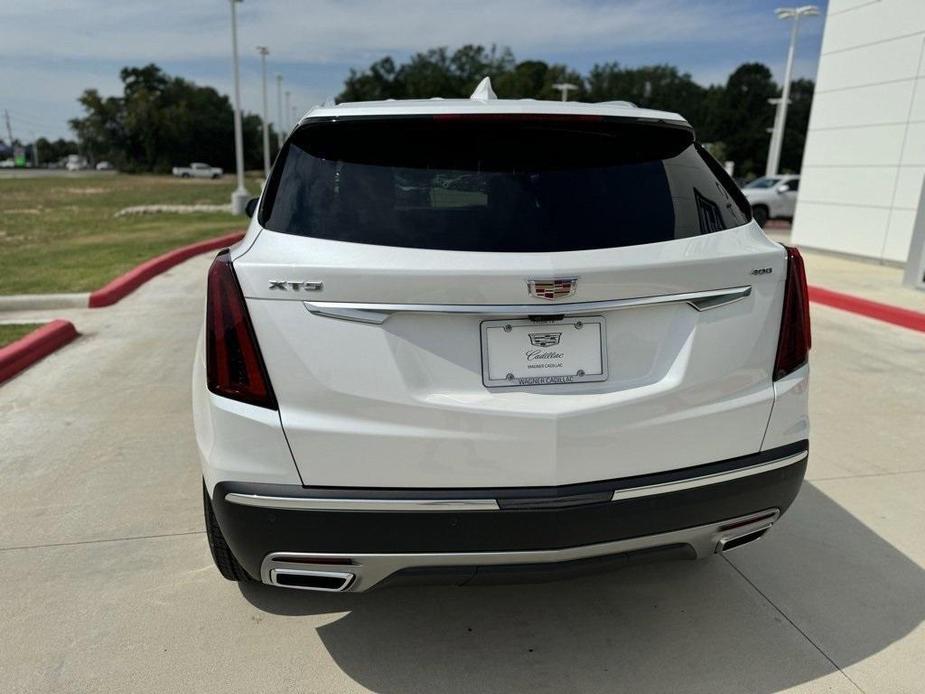 new 2025 Cadillac XT5 car, priced at $57,690