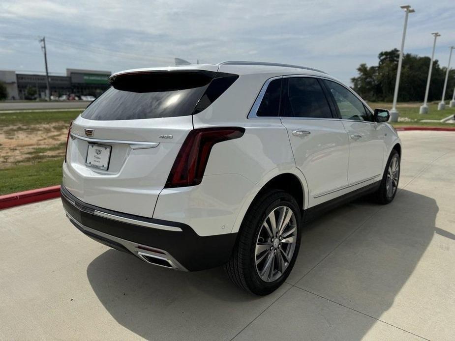 new 2025 Cadillac XT5 car, priced at $60,235