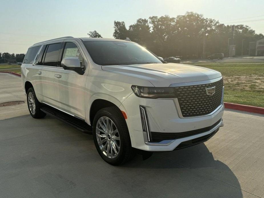 new 2024 Cadillac Escalade ESV car, priced at $102,565