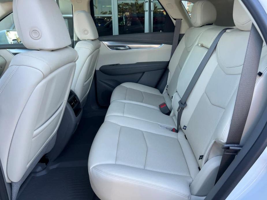 used 2020 Cadillac XT5 car, priced at $28,120