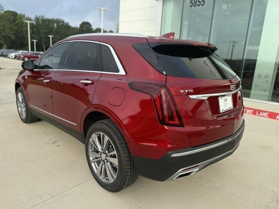 new 2024 Cadillac XT5 car, priced at $53,140