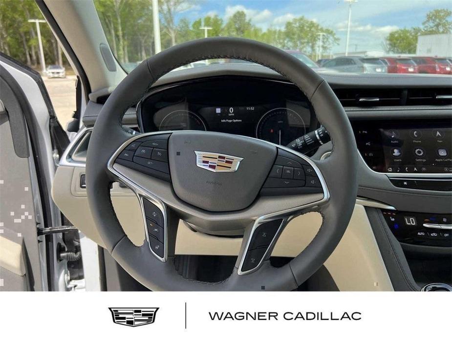 new 2024 Cadillac XT5 car, priced at $56,290