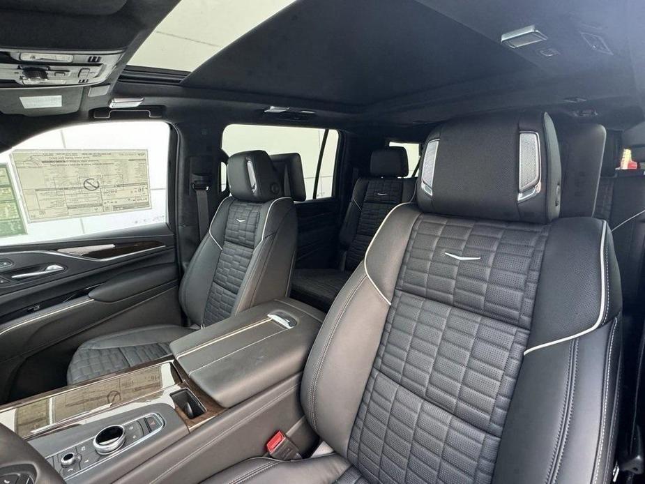 new 2024 Cadillac Escalade ESV car, priced at $125,910