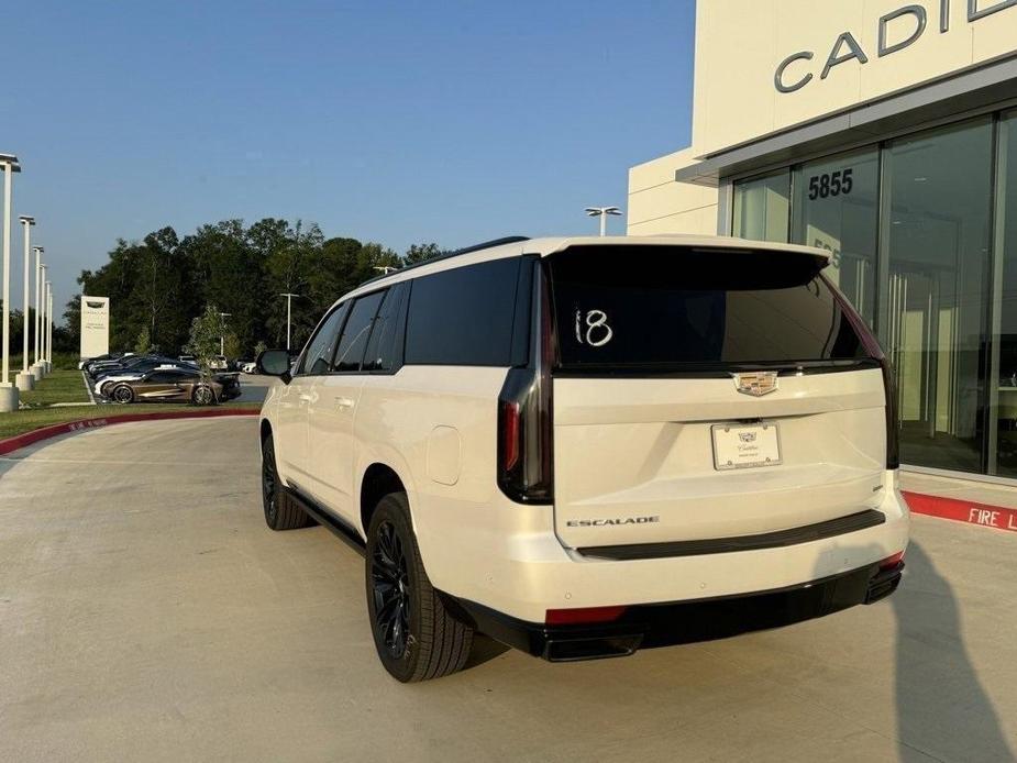 new 2024 Cadillac Escalade ESV car, priced at $125,910