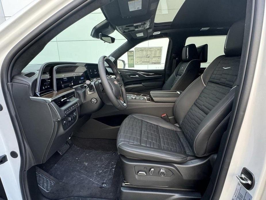 new 2024 Cadillac Escalade ESV car, priced at $125,910