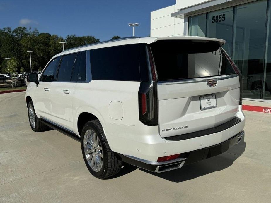 new 2024 Cadillac Escalade ESV car, priced at $112,110