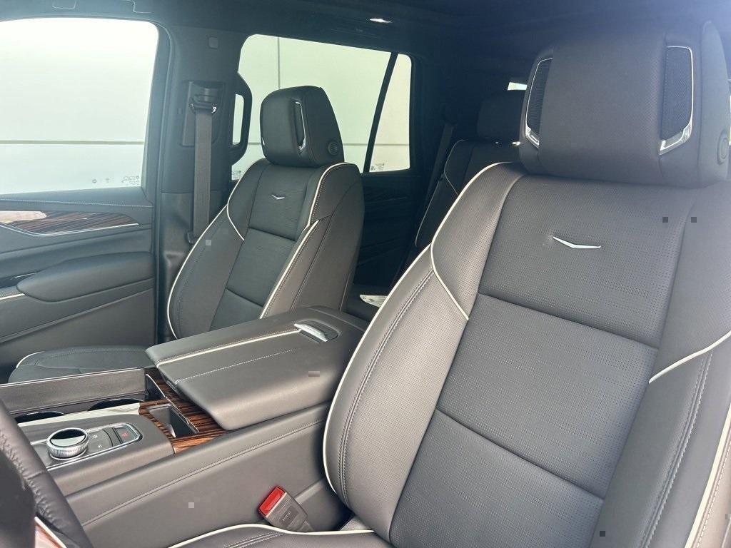 new 2024 Cadillac Escalade car, priced at $95,340