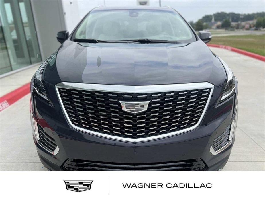 new 2024 Cadillac XT5 car, priced at $55,915