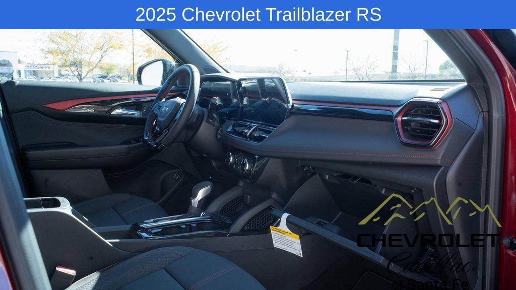 new 2025 Chevrolet TrailBlazer car, priced at $33,075