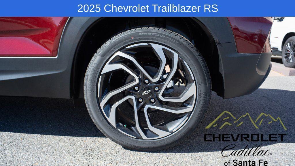 new 2025 Chevrolet TrailBlazer car, priced at $33,075