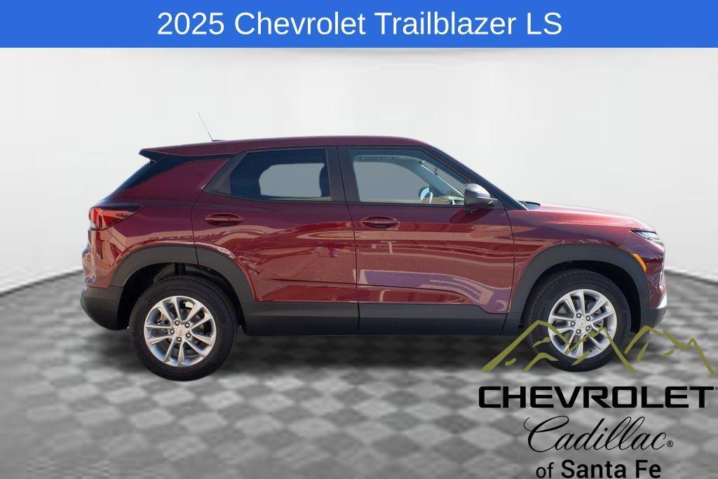 new 2025 Chevrolet TrailBlazer car, priced at $25,680