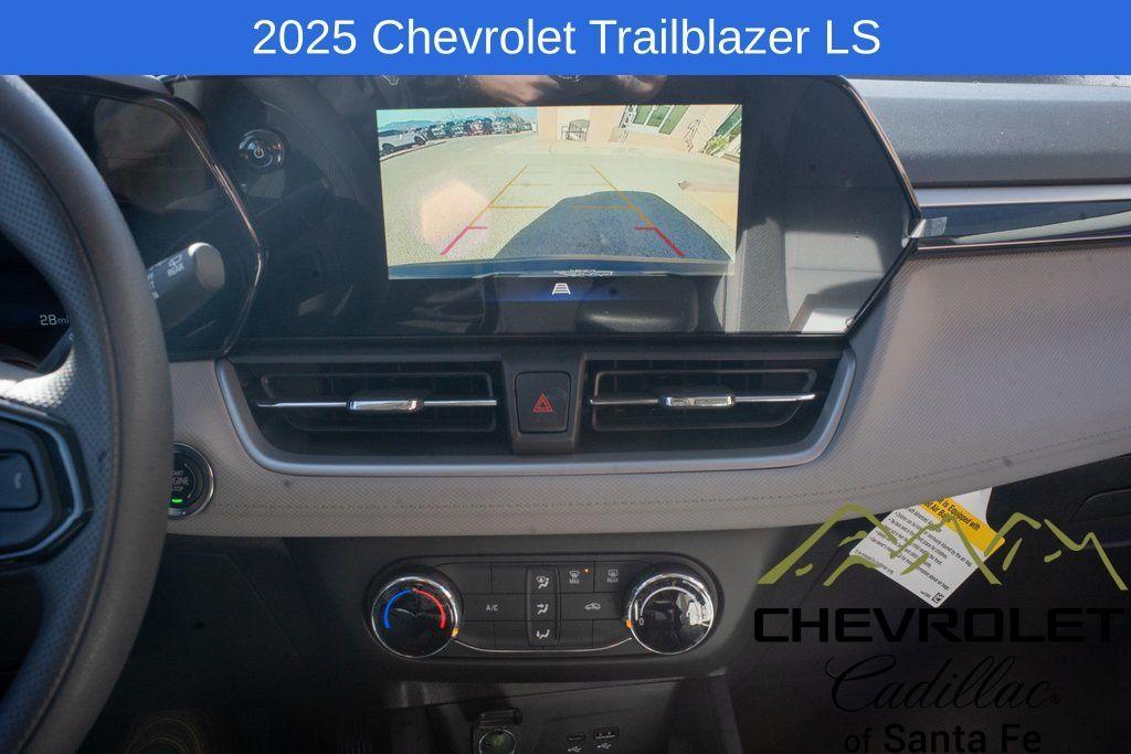 new 2025 Chevrolet TrailBlazer car, priced at $25,680