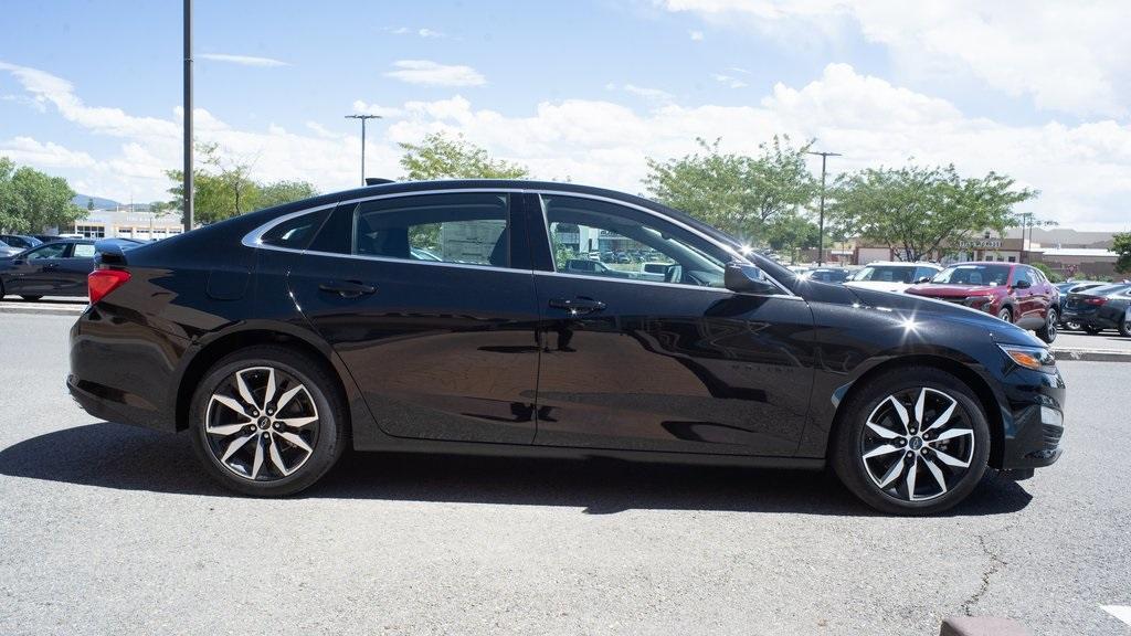 new 2025 Chevrolet Malibu car, priced at $28,520